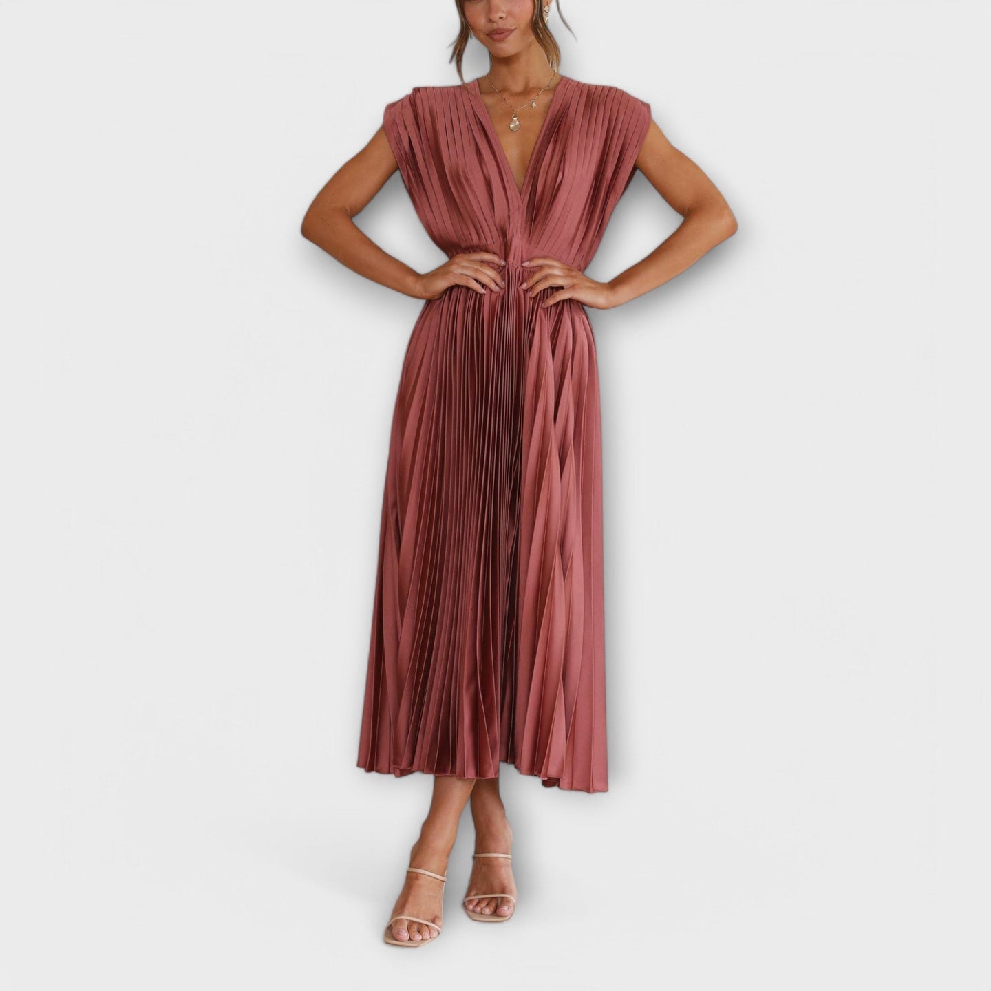 Maria | Elegant Pleated Midi Dress
